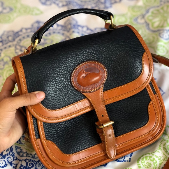 SOLD Vintage Dooney and Bourke Carrier Purse - Picture 12 of 14